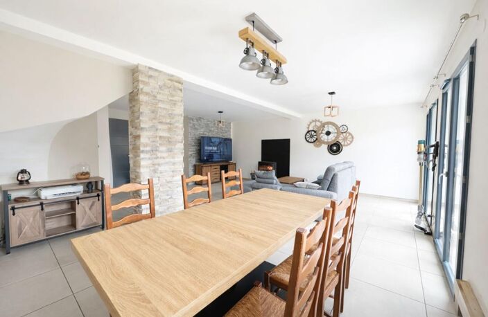 LA VERPILLIÈRE — L'alliance parfaite du modernisme, du confort et du "tout-à-pied" - 4 chambres dont une suite parentale au rez de chaussée — photo 4