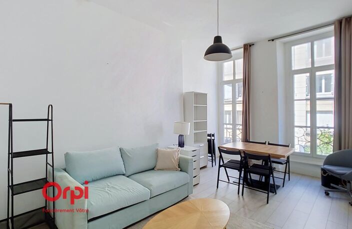 Appartement Meublé hypercentre Nantes — photo 3