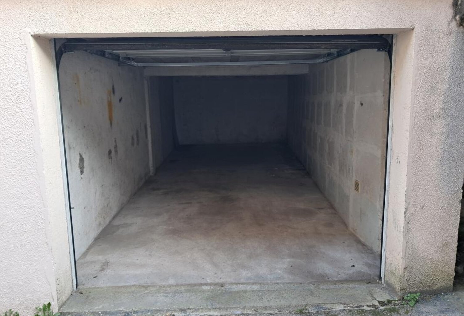 GARAGE A LOUER - L'ESCARENE — photo 1