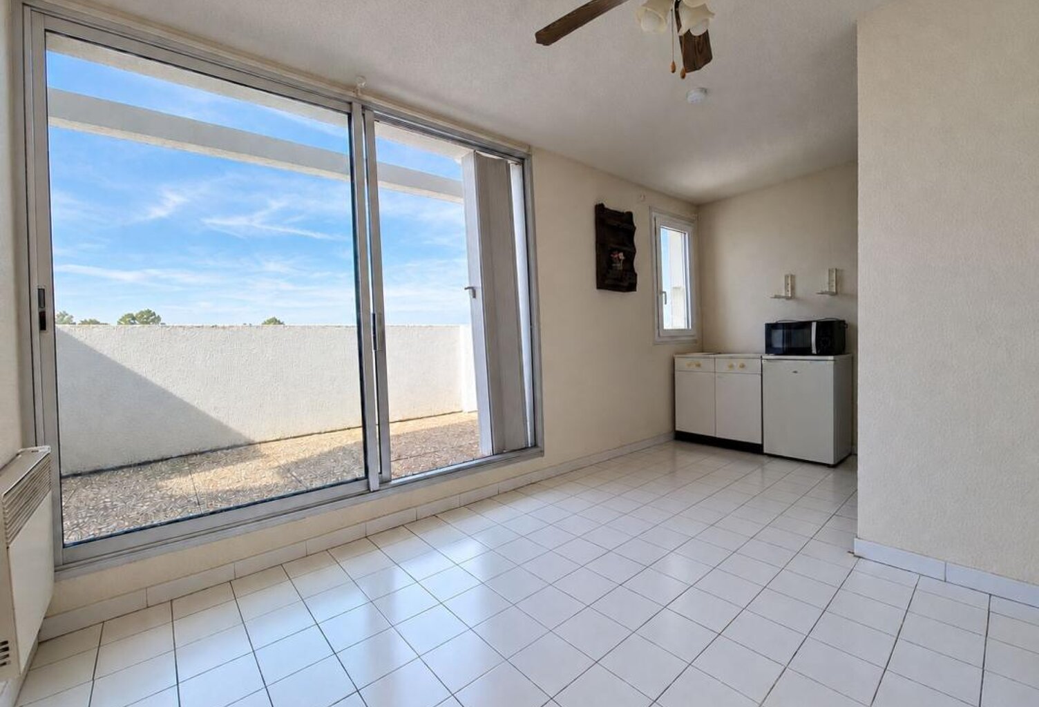 A vendre - Grau du roi - Studio avec terrasse — photo 1