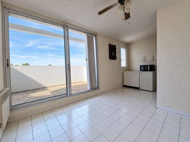 A vendre - Grau du roi - Studio avec terrasse — photo du bien