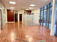 **À louer – Local commercial de 135 m² à Balaruc-les-Bains** — photo 2