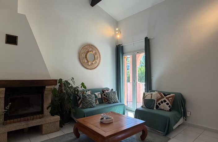 Appartement À Louer — photo 2