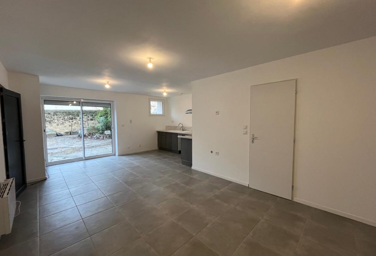Appartement À Louer Disponible au 10/11/2026 — photo 1
