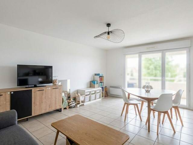 DAX – T3 Lumineux avec Terrasse, Piscine et Parking — photo du bien