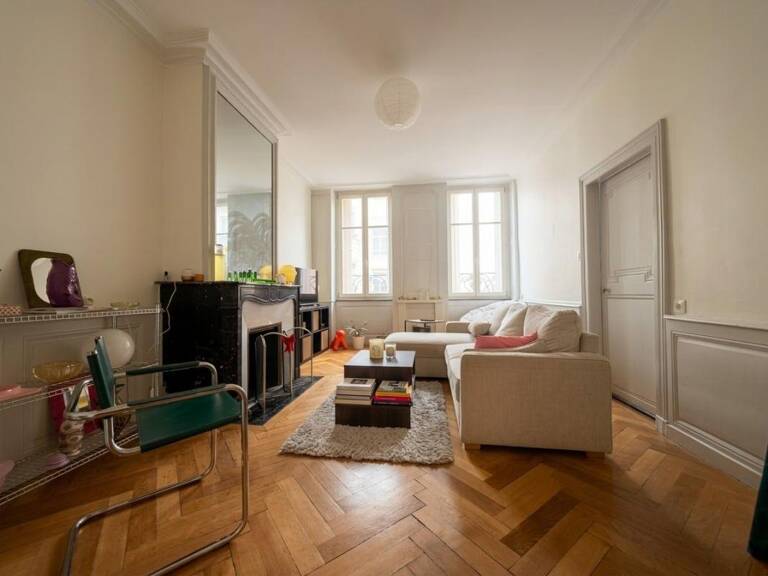 Au cœur de Nancy, rue Saint-Dizier, immeuble de rapport ancien de type bourgeois, en pierre de taille, typique du centre-ville de Nancy (fin XIXe / début XXe siècle). Vendu en monopropriété — photo 1