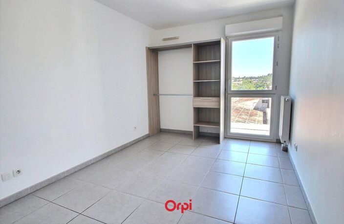 Appartement À Louer — photo 3
