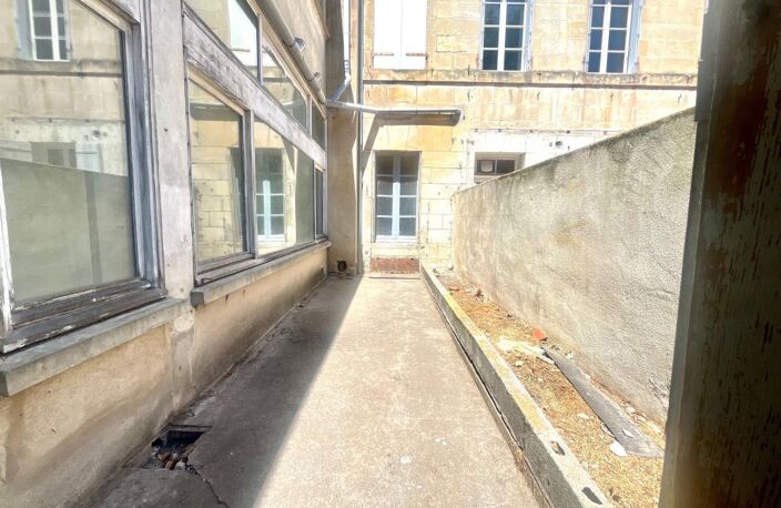 Bureau 116 m² - Saintes — photo 5