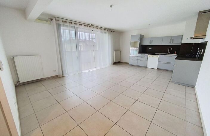 Appartement À Vendre avec terrasses et parking en sous-sol — photo 2