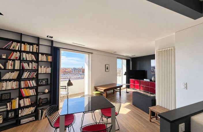 Toulouse Hypercentre Carnot, Appartement type 3 rénové, lumineux, balcons, ascenseur et vue panoramique — photo 2