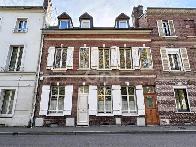 Appartement À Vendre — photo du bien