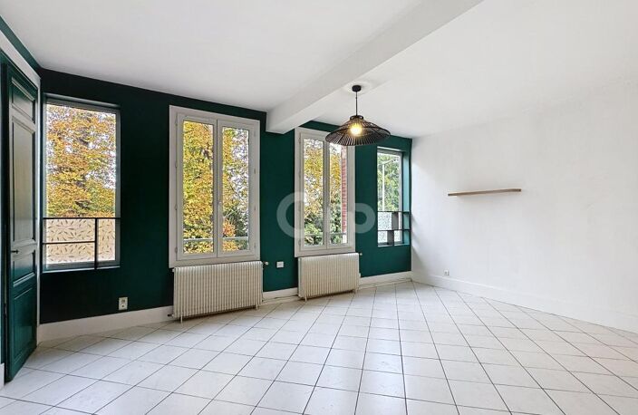 Appartement À Vendre — photo 2