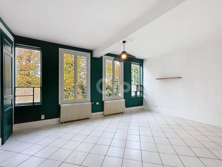 Appartement À Vendre — photo 1