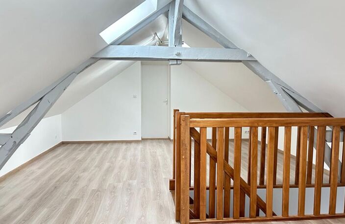 Appartement meublé F2 à louer à la Ferté Saint Aubin — photo 4