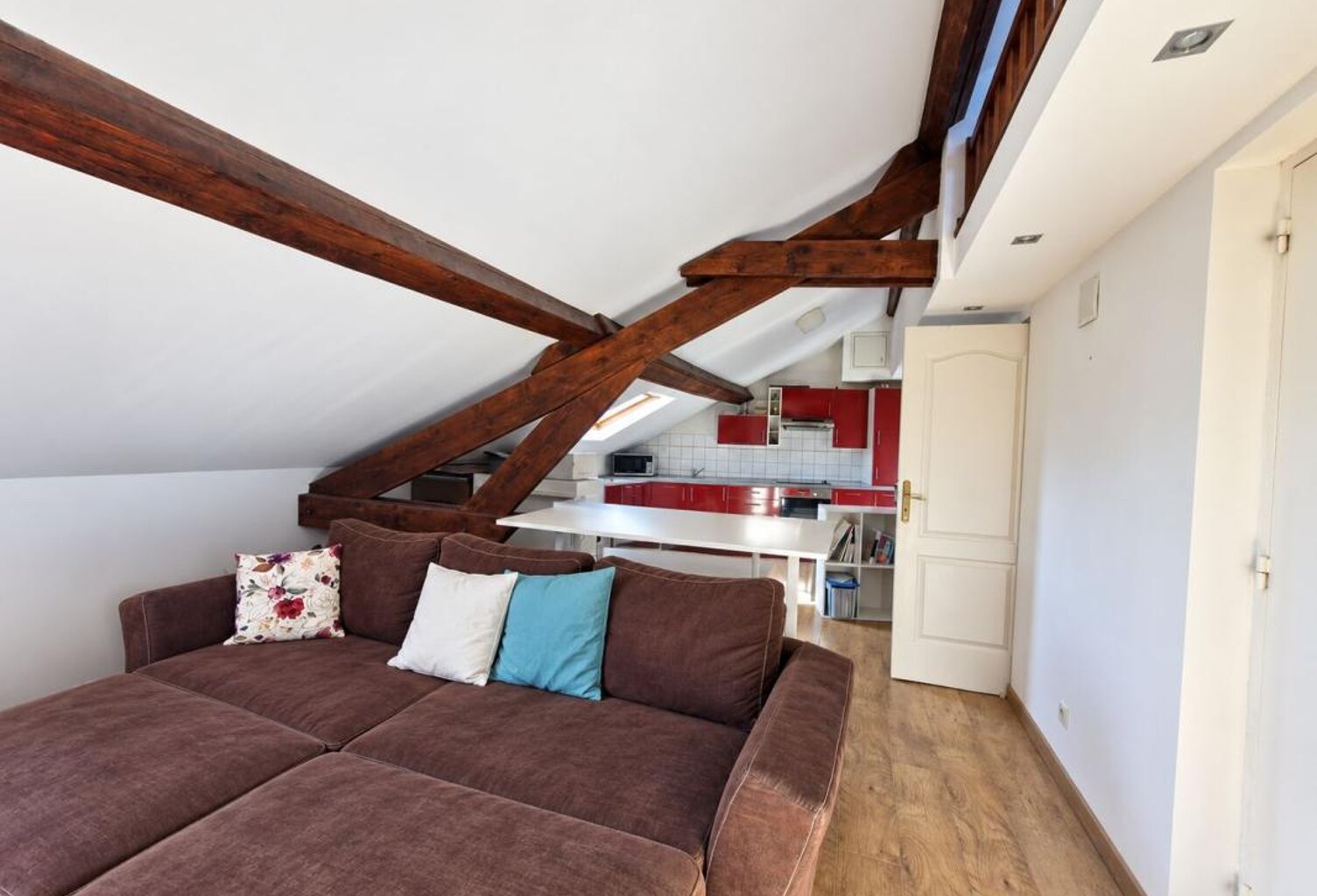 Appartement À Louer — photo 1
