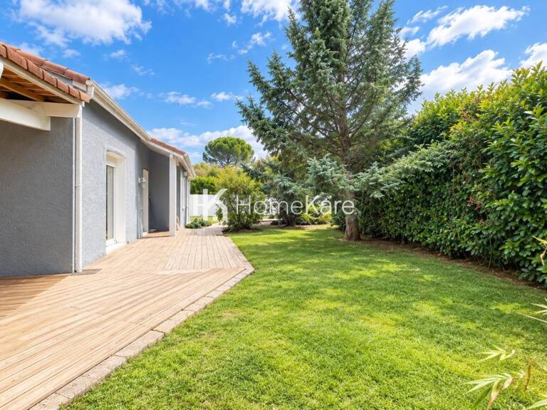 SPACIEUSE MAISON FAMILIALE AVEC PISCINE — photo 1