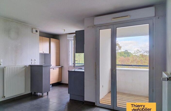 Idéal Premier Achat - T2 en Dernier Étage avec Loggia et Parking — photo 2