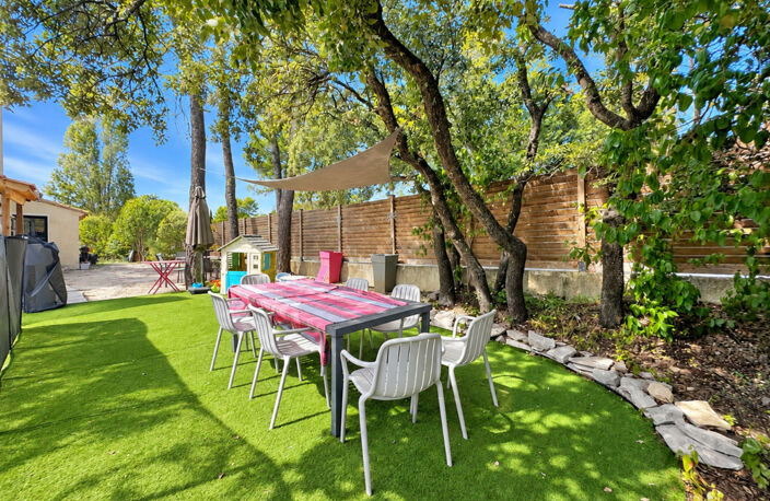 SAINT-CLÉMENT-DE-RIVIÈRE – MAISON RÉNOVÉE DE 145 M² AVEC PISCINE SUR UN TERRAIN DE 840 M² — photo 3