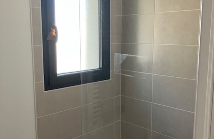 Maison récente de plain-pied — photo 4