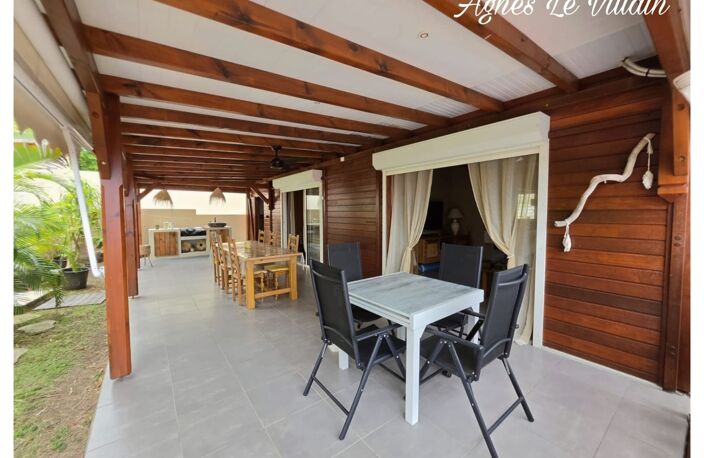 Maison T5 avec Piscine Anse à La Barque — photo 3
