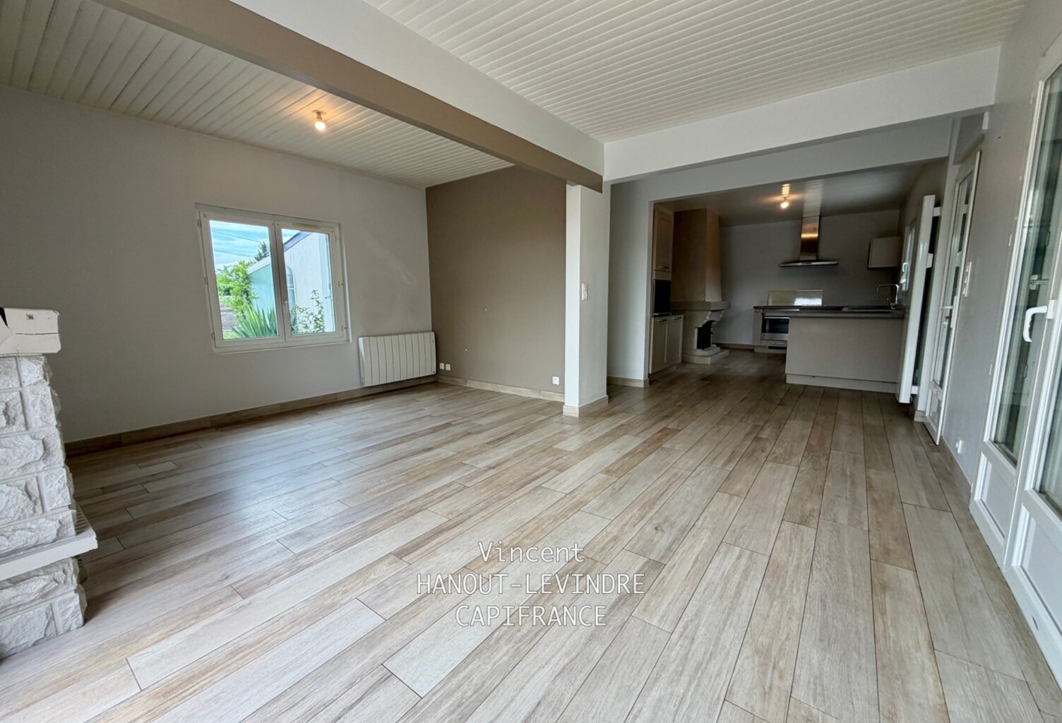 Maison à vendre 6 pièces SAINT BARTHELEMY D'ANJOU (49) — photo 1