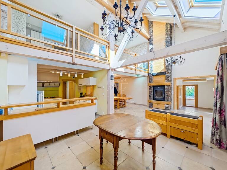 Propriete à vendre 9 pièces CHAMPANGES (74) Propriété de caractère de 312 m2 avec appartement indépendant – Élégance alpine, volumes remarquables et prestations haut de gamme — photo 1