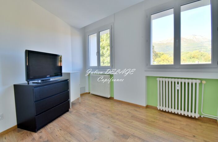 Gap – Appartement T3 rénové avec cave, proche du centre-ville et des lycées - Garage en SUS — photo 4
