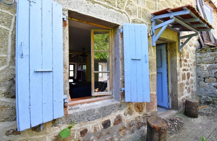 Petite ferme en pierres avec terrain SAINT-JULIEN-D'INTRES (07) — photo 5