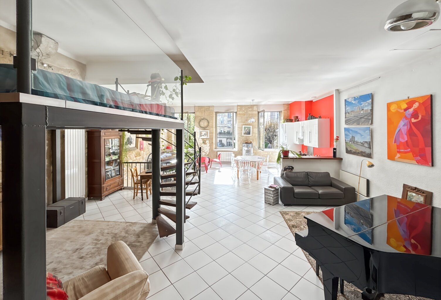 Dpt Gironde (33), BORDEAUX / CHARTRONS Apt / Loft 134m², lumineux, sans vis à vis — photo 1