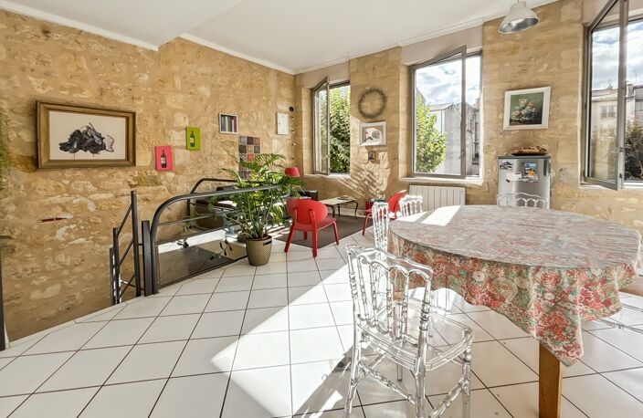 Dpt Gironde (33), BORDEAUX / CHARTRONS Apt / Loft 134m², lumineux, sans vis à vis — photo 5