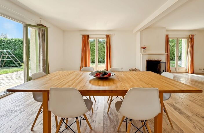 Élégante propriété familiale de 192 m² avec 6 chambres au cœur de Tutégny — photo 2