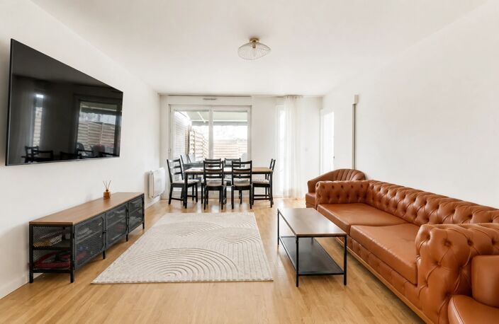 Appartement à vendre 5 pièces LA COURNEUVE (93) — photo 2