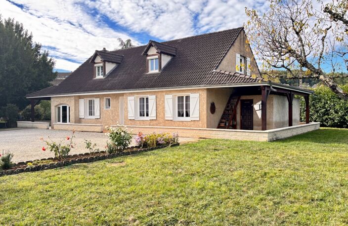 Maison 7 pièces, 5 Chambres, Terrain de 2000 m², Double Garage, SAINT DESERT (71390) — photo 2
