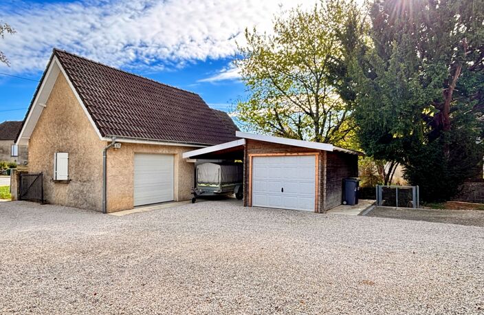 Maison 7 pièces, 5 Chambres, Terrain de 2000 m², Double Garage, SAINT DESERT (71390) — photo 5