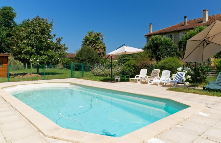 Château à vendre BAS ARMAGNAC (32) - Avec deux gites, dépendances, piscine et parc - 1 ha 67 — photo 3