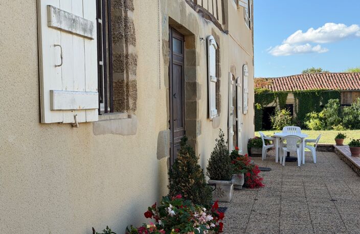 Château à vendre BAS ARMAGNAC (32) - Avec deux gites, dépendances, piscine et parc - 1 ha 67 — photo 4