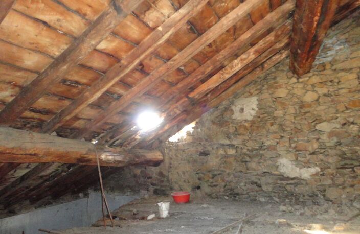 Dpt Pyrénées Orientales (66), à vendre JUJOLS Maison pierres 8 pièces 207 m² à rénover complètement sur terrain 185 m² — photo 3
