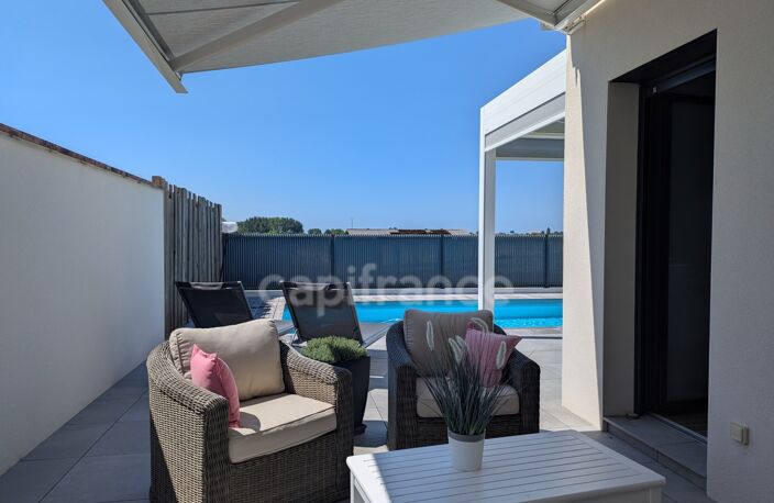ROYAN – MAISON CONTEMPORAINE AVEC PISCINE ET VUE DÉGAGÉE — photo 5