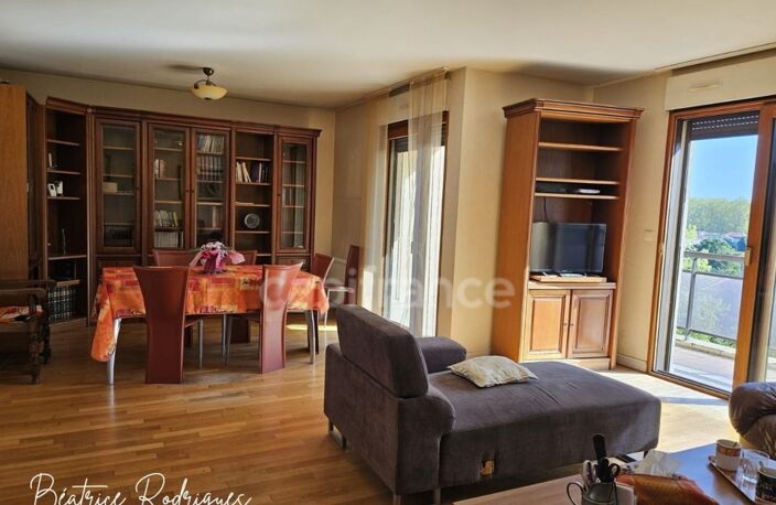 Appartement à vendre 6 pièces CALUIRE ET CUIRE (69) — photo 4