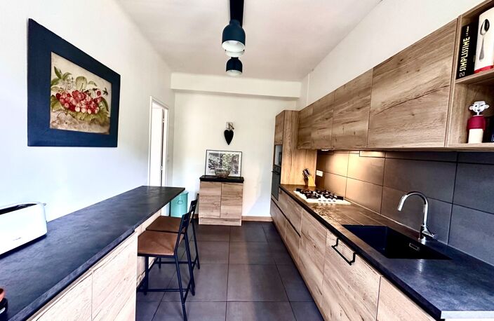 Marseille 8ème – Carré d’Or | Bagatelle, T3/4 de 95m2 avec Terrasse de 13m2 et cave privative — photo 4
