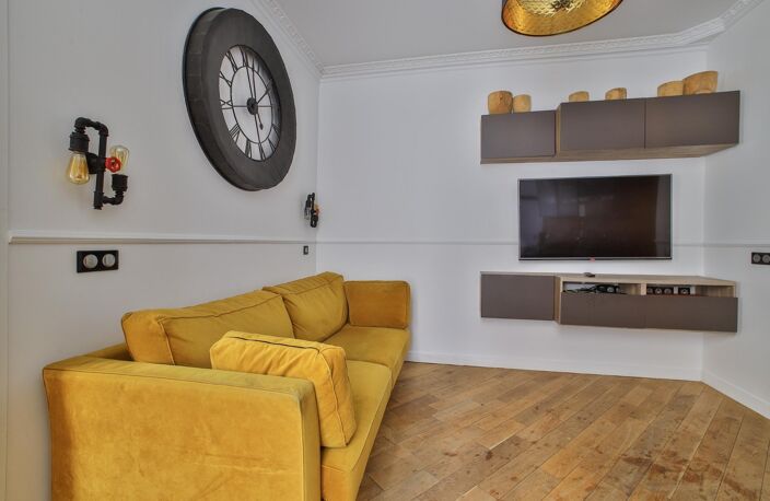 A vendre - Exclusivité - Passy/La Muette - Appartement traversant - Charmant 2 pièces - RDC sur cour - Parfaitement agencé — photo 2