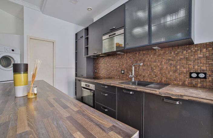 A vendre - Exclusivité - Passy/La Muette - Appartement traversant - Charmant 2 pièces - RDC sur cour - Parfaitement agencé — photo 4
