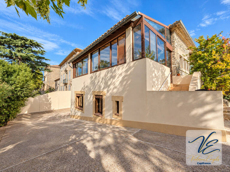 Maison à vendre à Pépieux – 4 chambres, piscine, jardin et très grand garage — photo 1