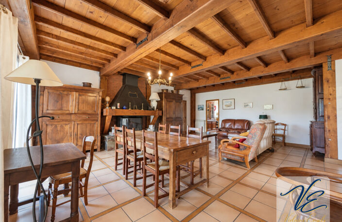 Maison à vendre à Pépieux – 4 chambres, piscine, jardin et très grand garage — photo 4