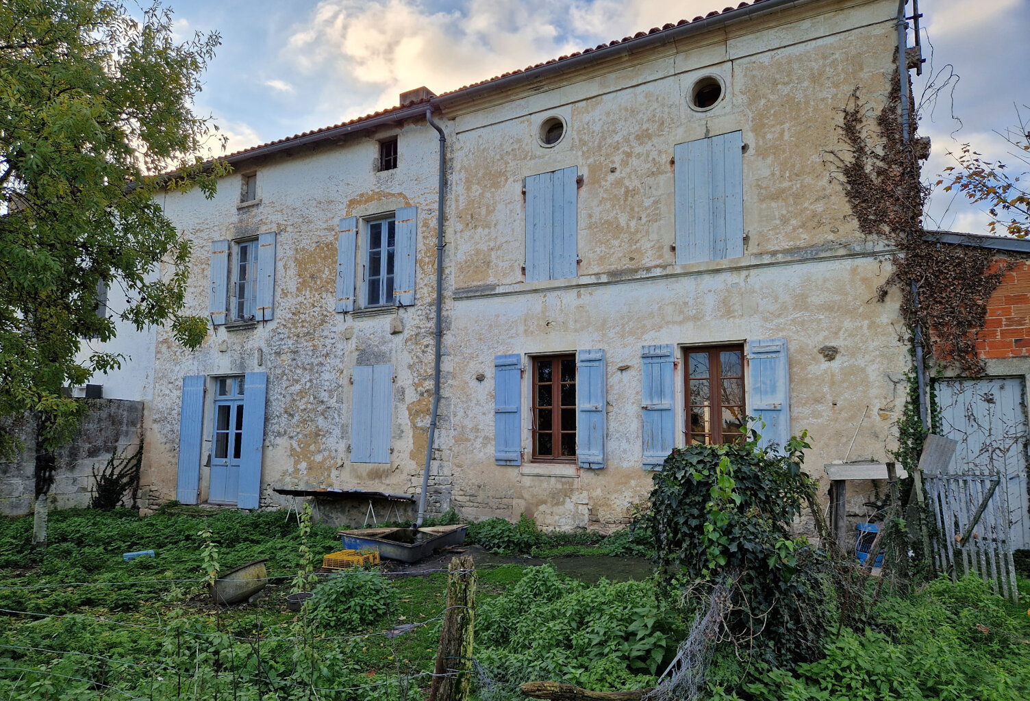 Maison à vendre 6 pièces TONNAY BOUTONNE (17) — photo 1