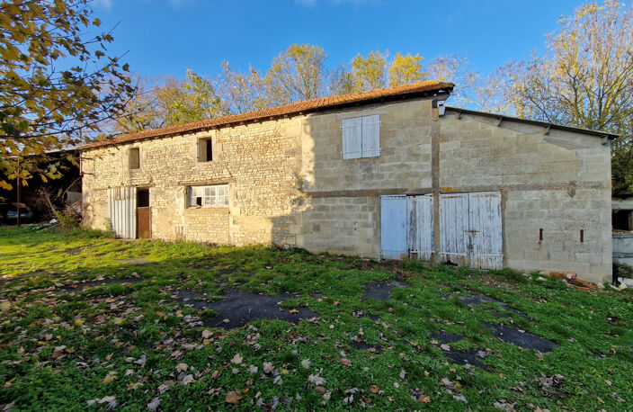 Maison à vendre 6 pièces TONNAY BOUTONNE (17) — photo 2