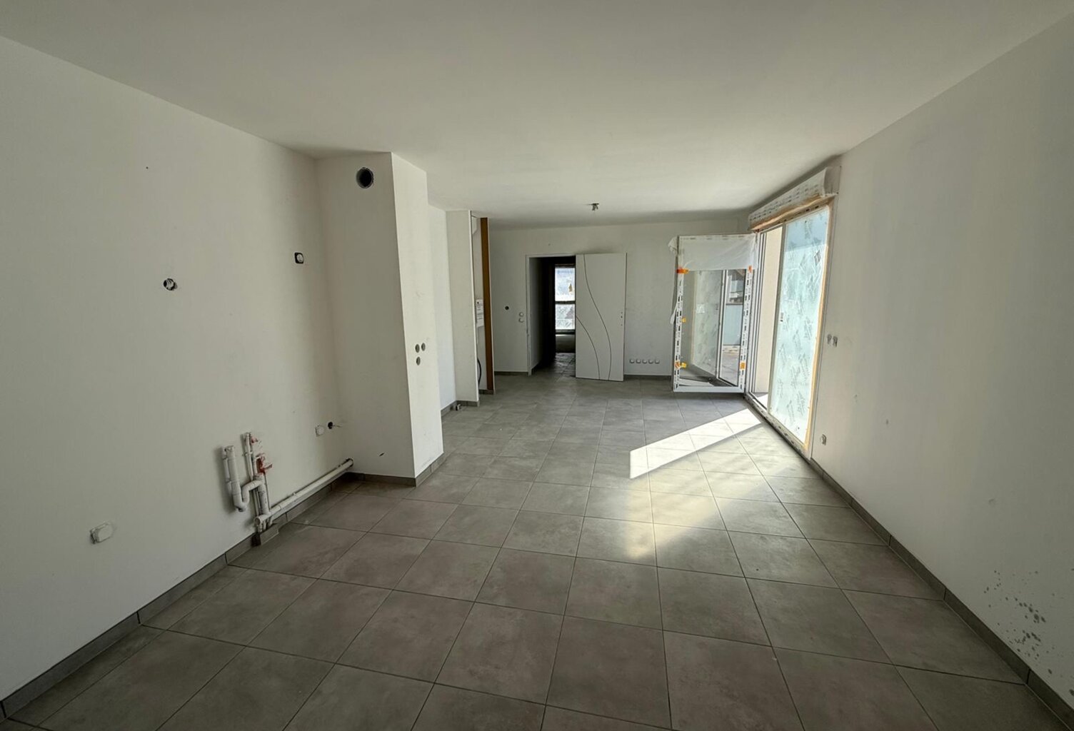 Appartement à vendre 2 pièces LA ROCHE SUR FORON (74) — photo 1