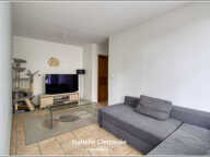 Maison familiale de 4 chambres avec cour et stationnement privé à louer – Tullins — photo 4