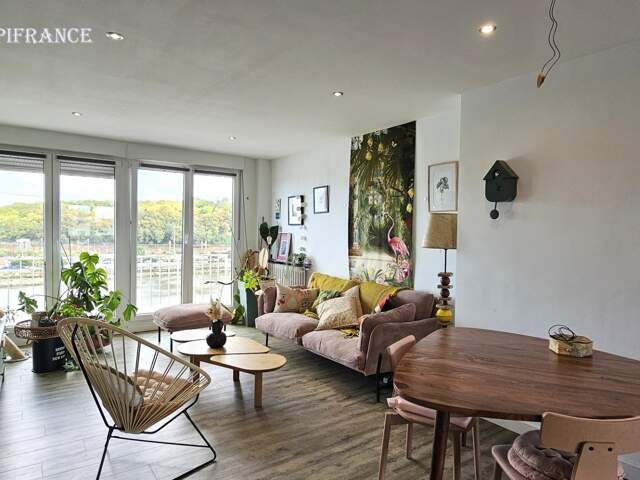 BAYONNE – APPARTEMENT AVEC VUE IMPRENABLE SUR L’ADOUR - T3 AVEC PARKING ET CAVE — photo du bien