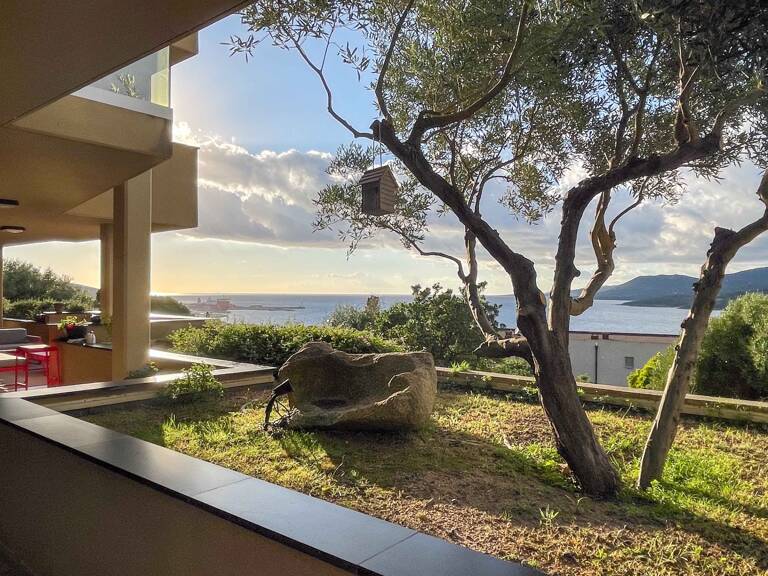 Propriano - Appartement d'exception - vue mer panoramique — photo 1